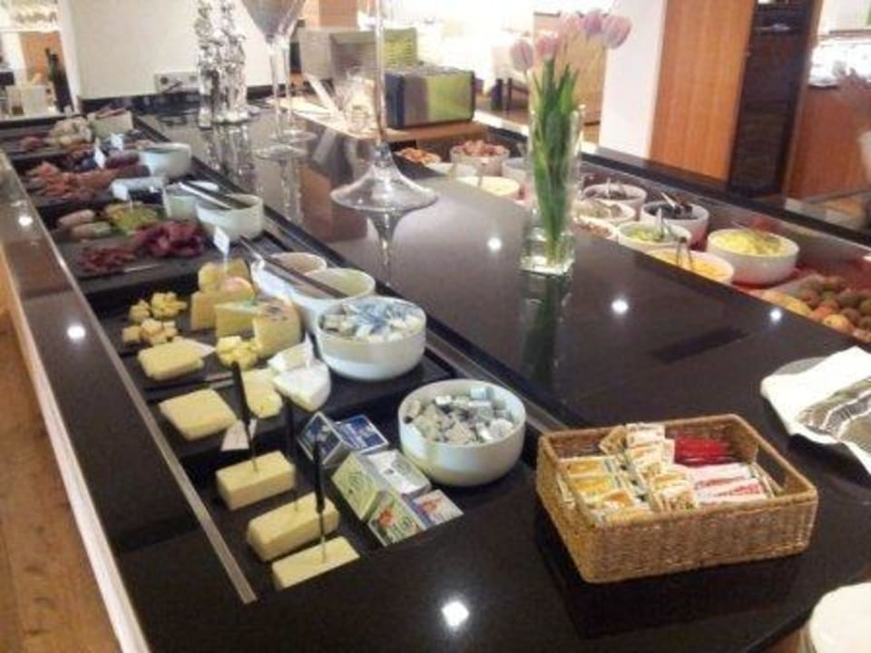 Käse-Wurst Buffet Lindenhof Pure Luxury & Spa DolceVita Resort