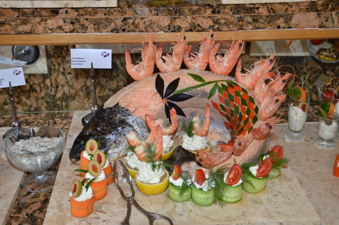 Lachs vom Buffet TUI BLUE Seno - Adults Only