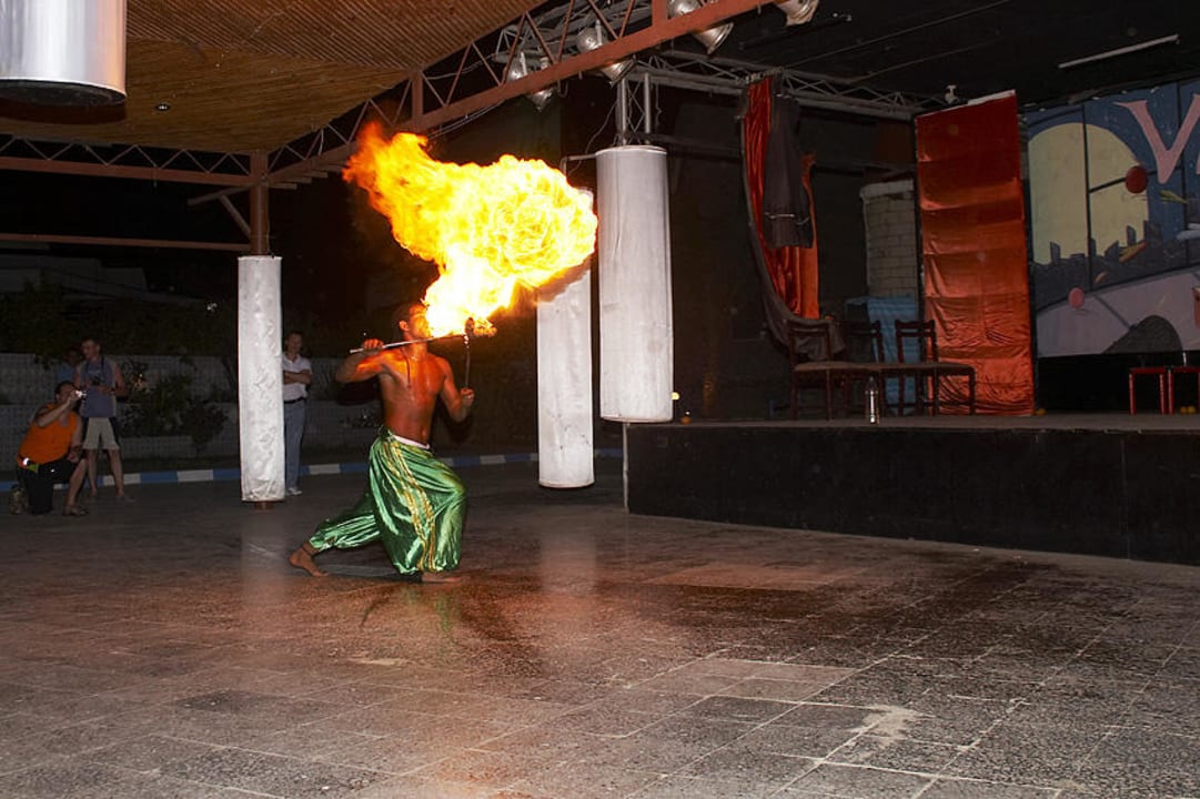 Fakir Alex  Albatros Sharm Resort