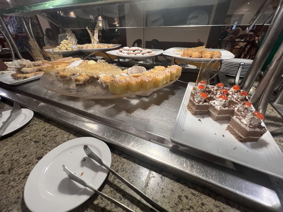 Gastro Imperial Shams Abu Soma