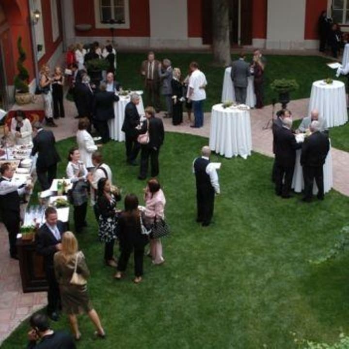 Garden Hotel St. George Residence