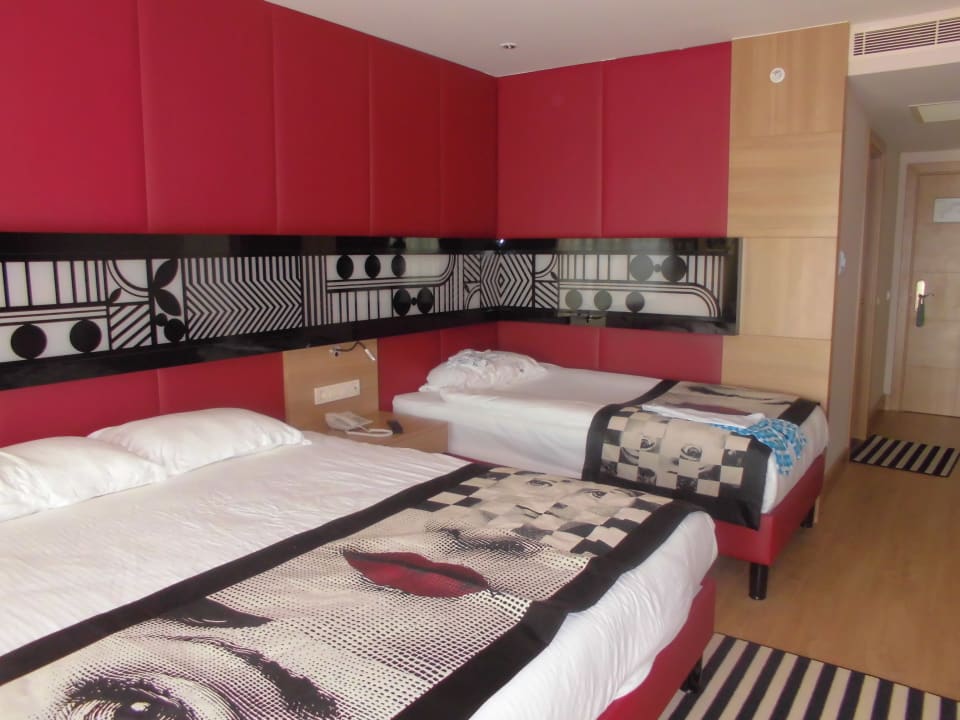 Bett und Zustellbett Hotel Delphin Imperial