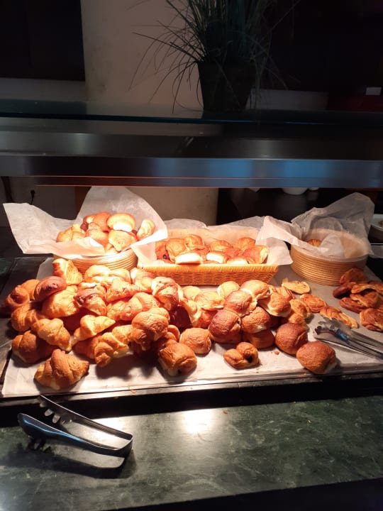 Gastro Hotel Royal Nozha