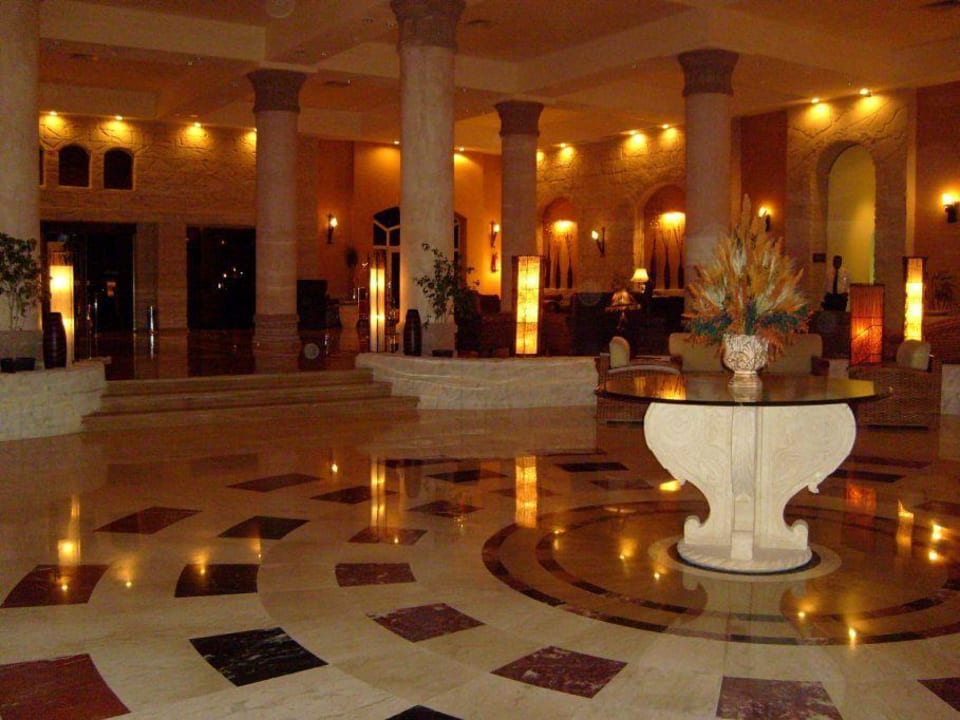 Hol główny Regency Plaza Aqua Park & Spa