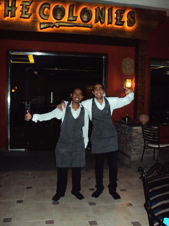Bei Mohamed u. Ismael gibts die besten Cocktails Pickalbatros Jungle Aqua Park Resort - Neverland Hurghada