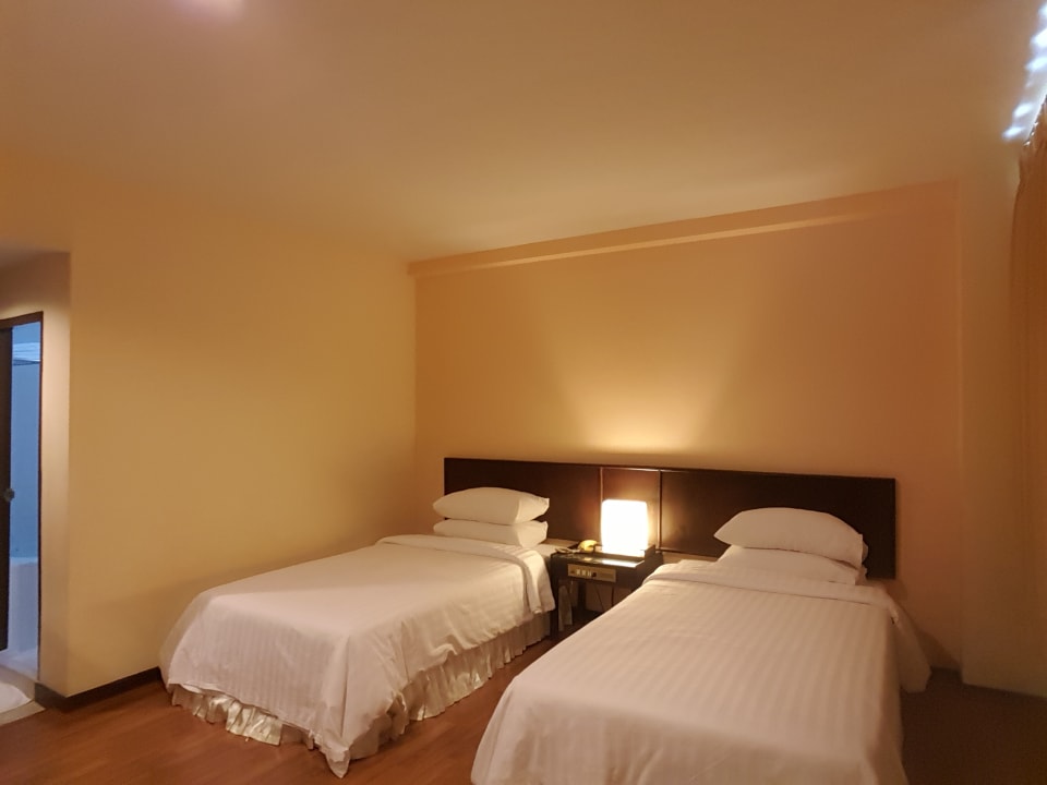 Zimmer Dusit Hotel Sakon Nakhon