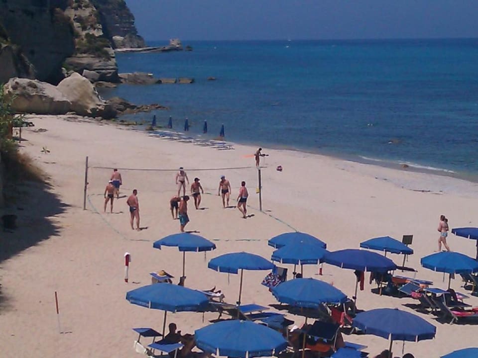 Hotel-Strand mit Volleyballfeld Aldiana Club Rocca Nettuno Calabria