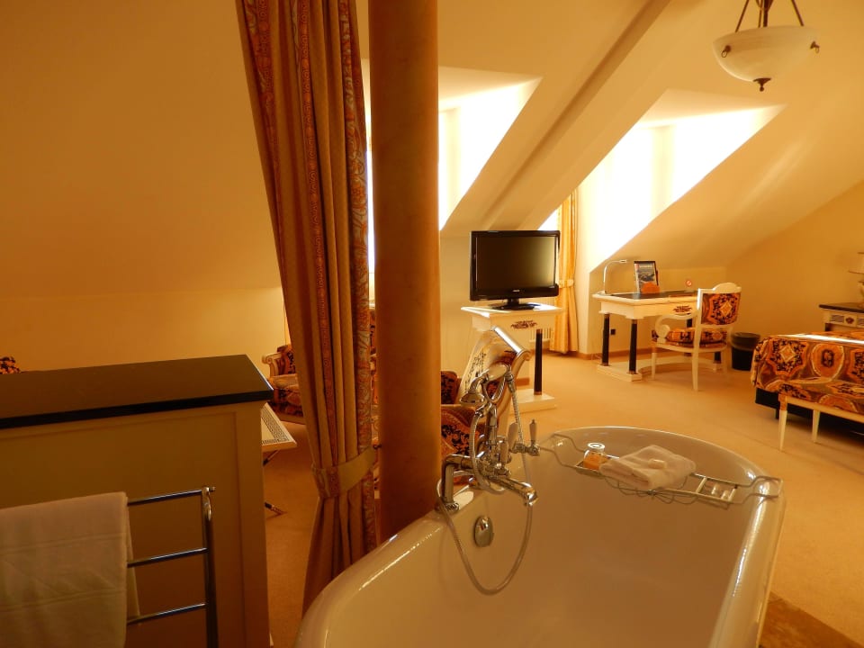 Grosszügiger Raum Hotel Seeburg