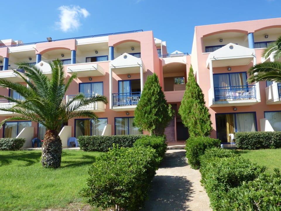 Nebengebäude Kresten Palace Hotel