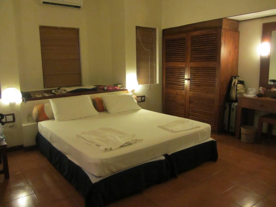 Großes Zimmer Adaaran Club Rannalhi - All Inclusive