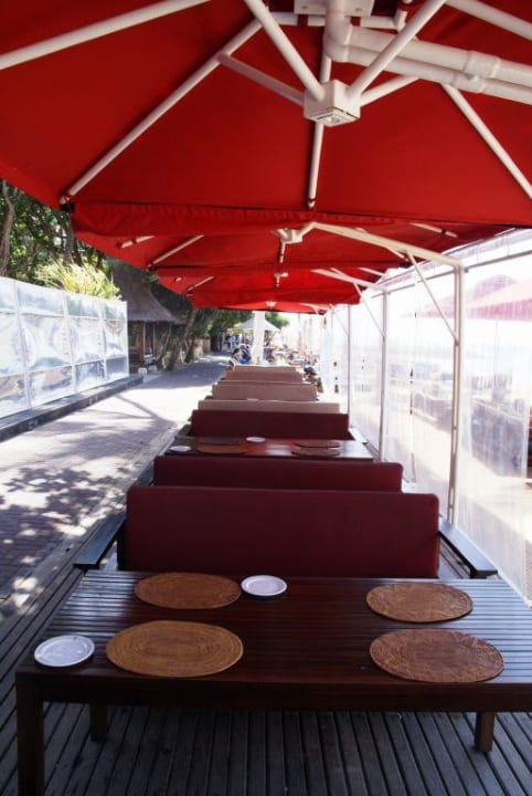 Essensbereich linke Seite Puri Santrian