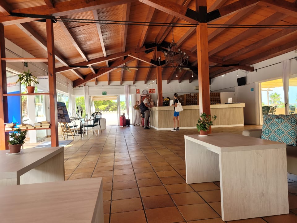 Lobby Moon Dreams Marina Parc