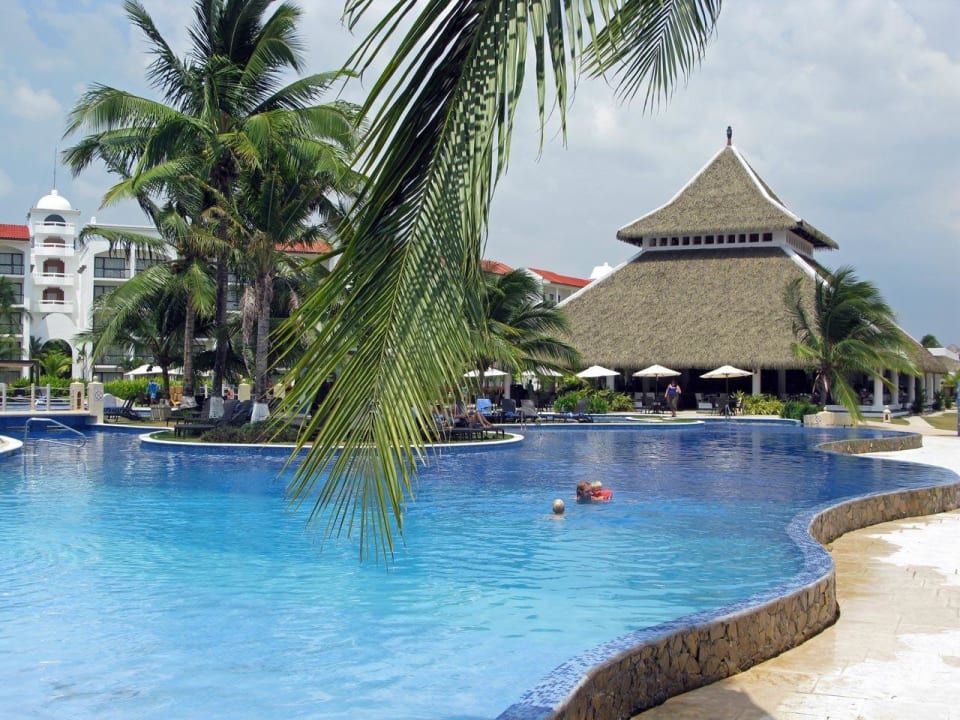 Pool mit Insel Dreams Playa Bonita Panama
