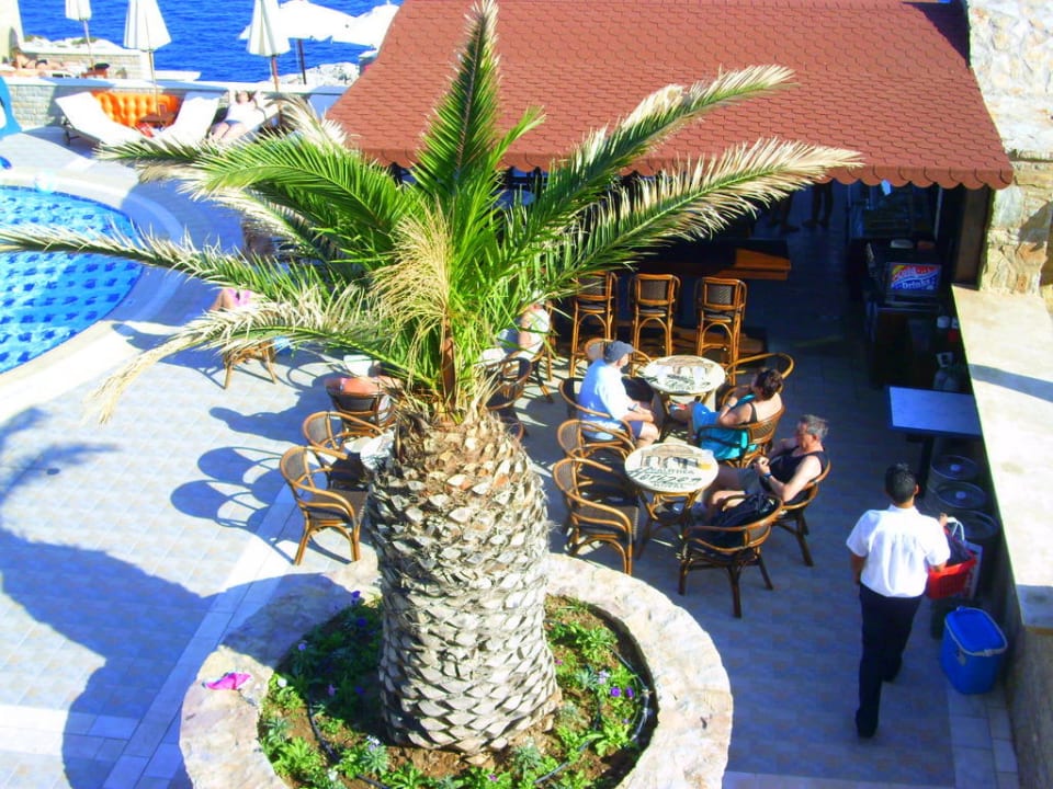 Poolbar Hotel Kalithea Horizon Royal