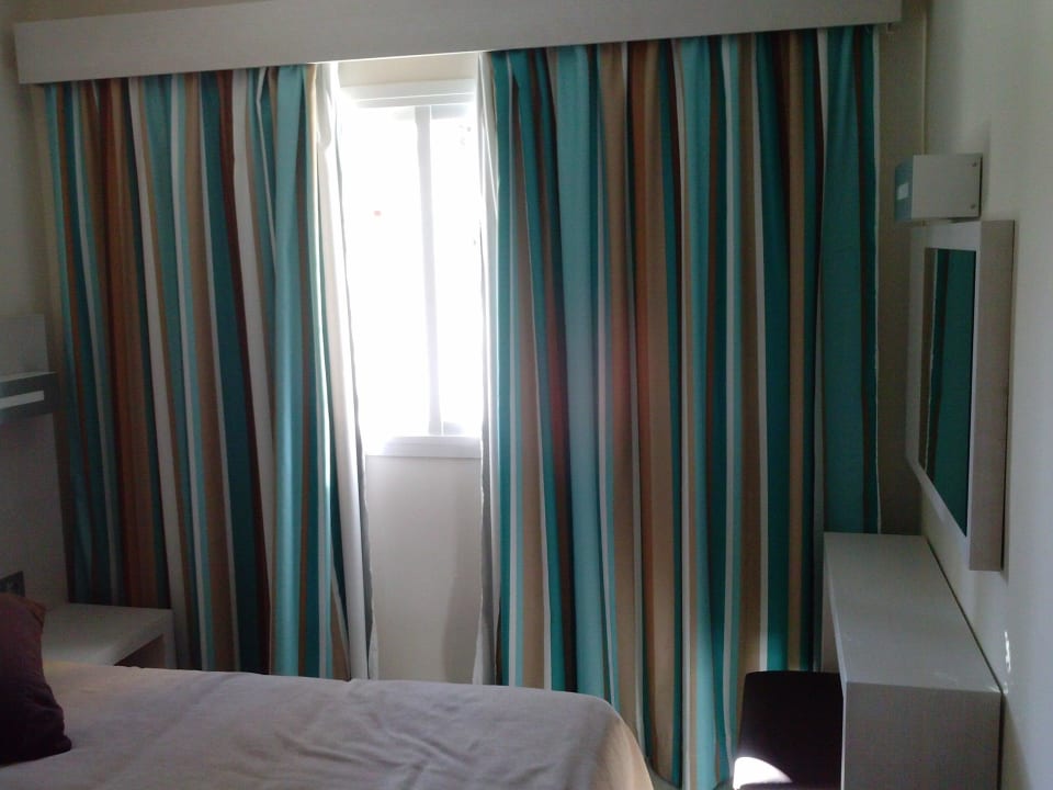 Schlafzimmer im Premium-Appartement Alcudia Garden Aparthotel