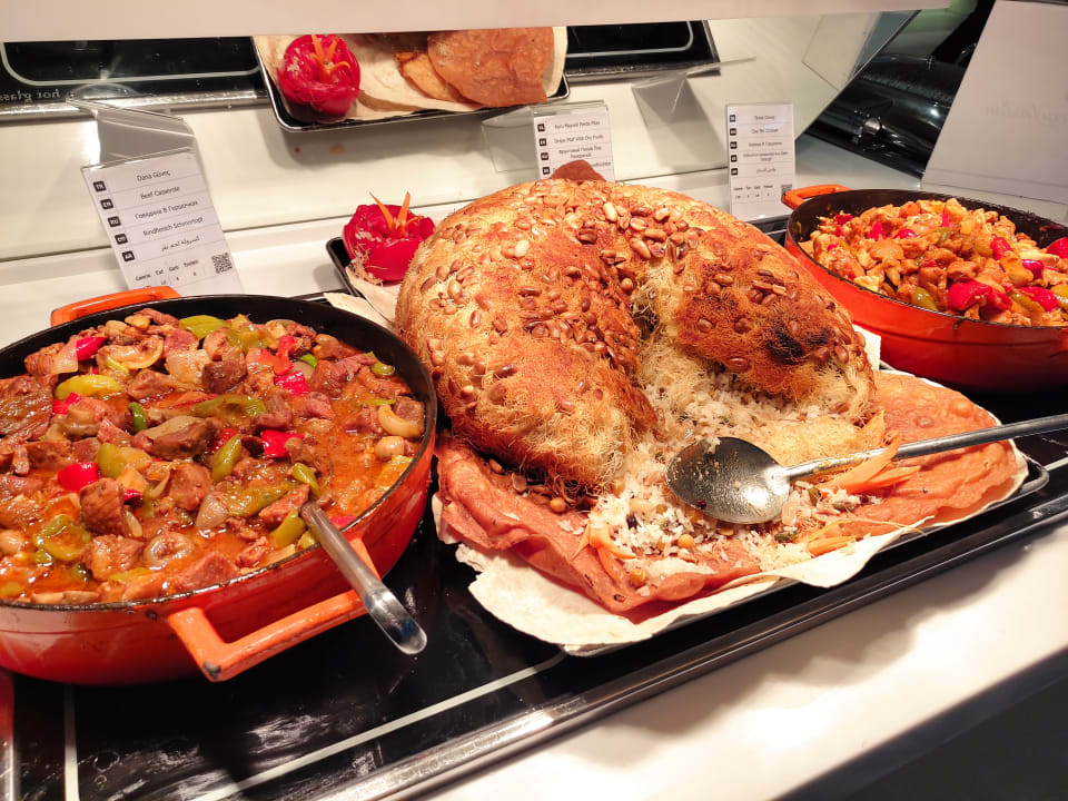 Gastro Emre Beach & Emre Hotel