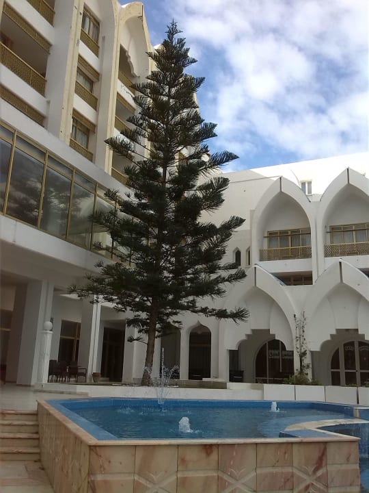 Ansicht des Hofes von innen Hotel Amir Palace