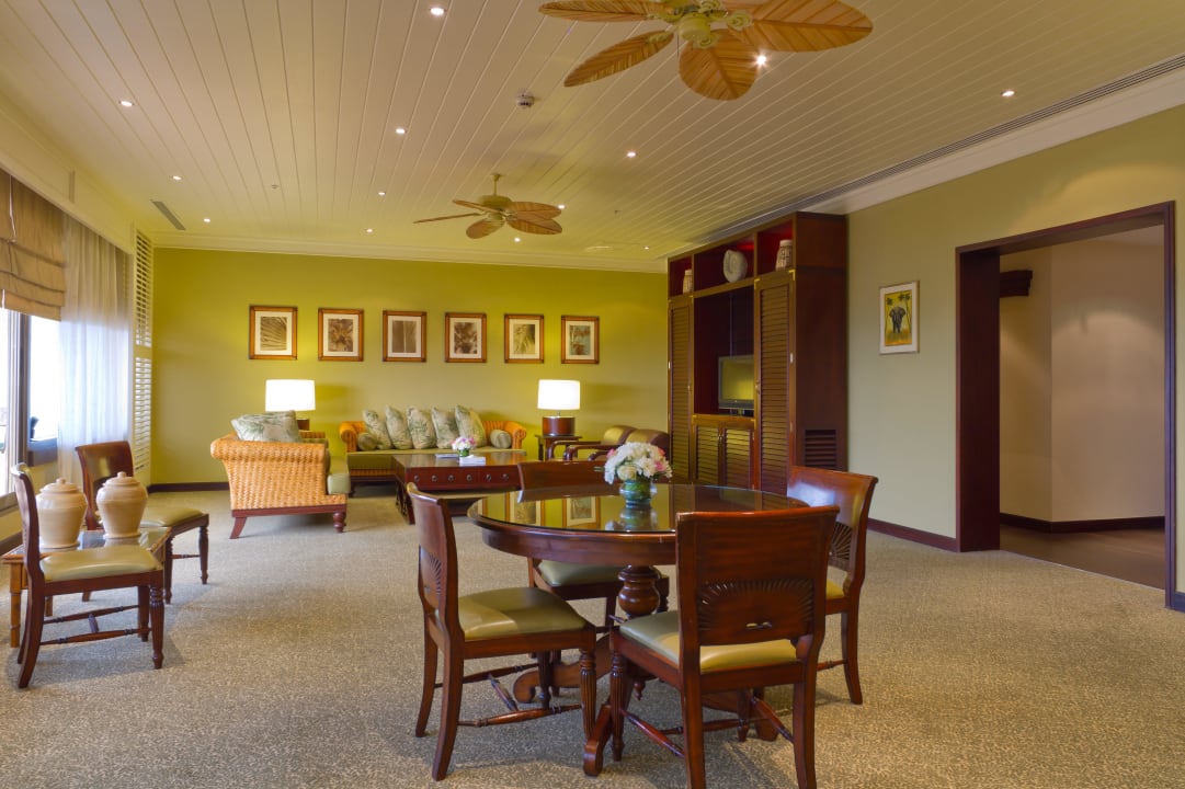 Presidential Suite Radisson Blu Resort Sharjah
