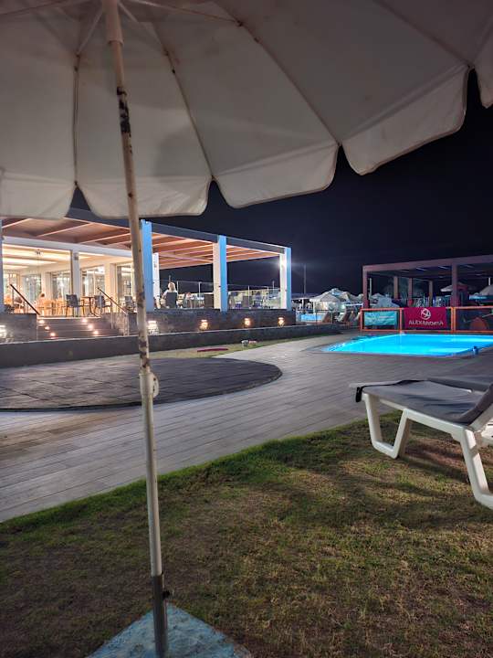 Pool Astir Beach