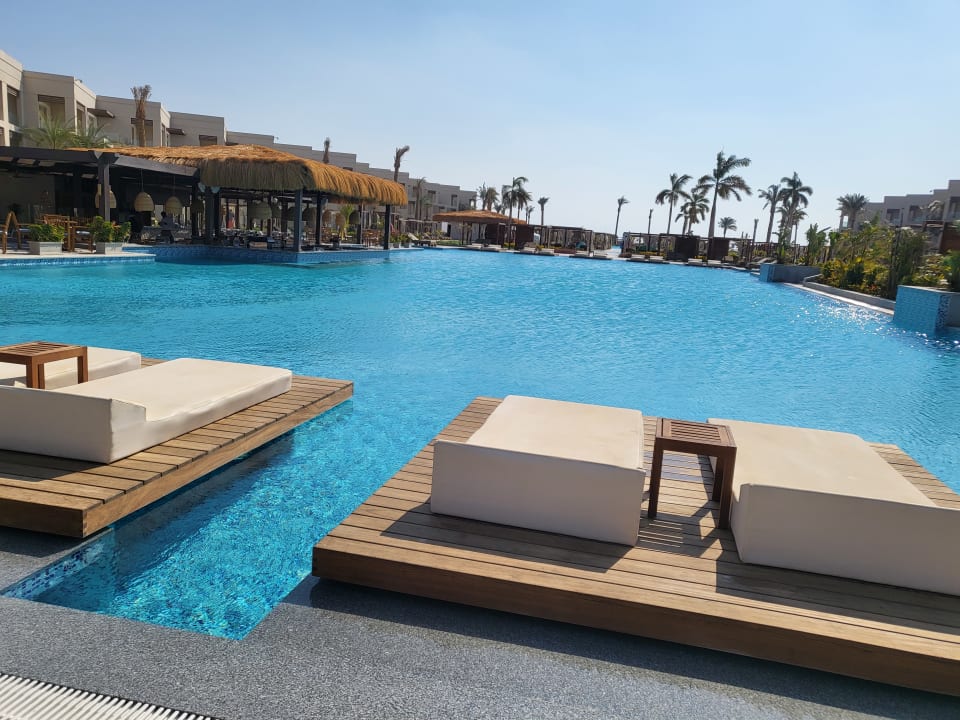 Pool Steigenberger Resort Ras Soma