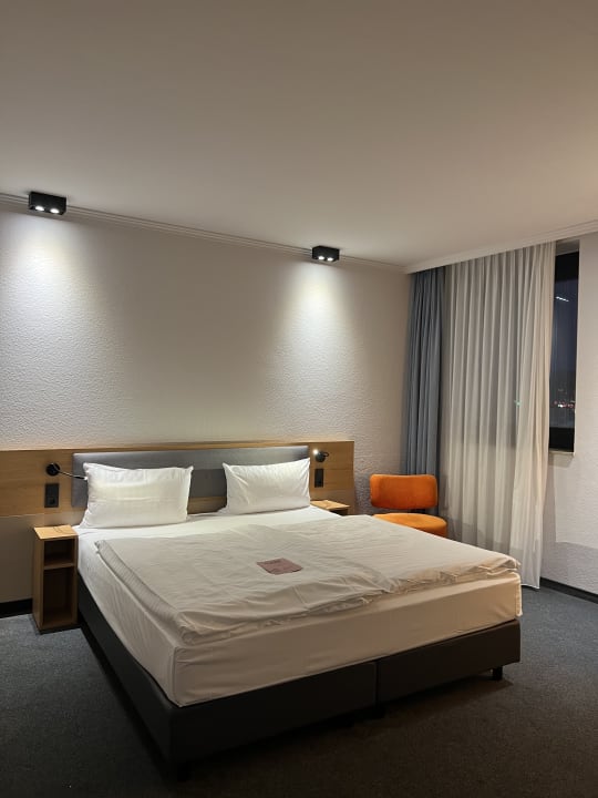 Zimmer Spark by Hilton Wuppertal City Centre