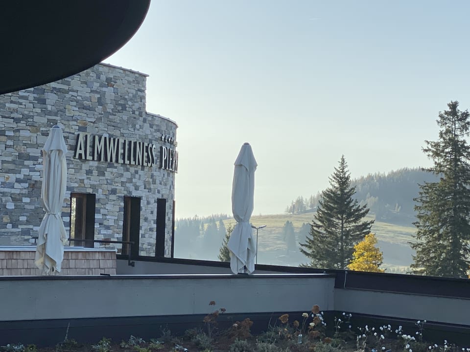 Ausblick Almwellness Hotel Pierer