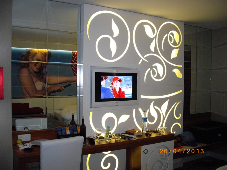LCD TV Vikingen Infinity Resort & Spa