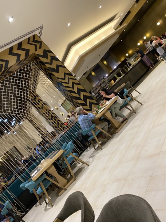 Gastro DoubleTree by Hilton Resort & Spa Marjan Island