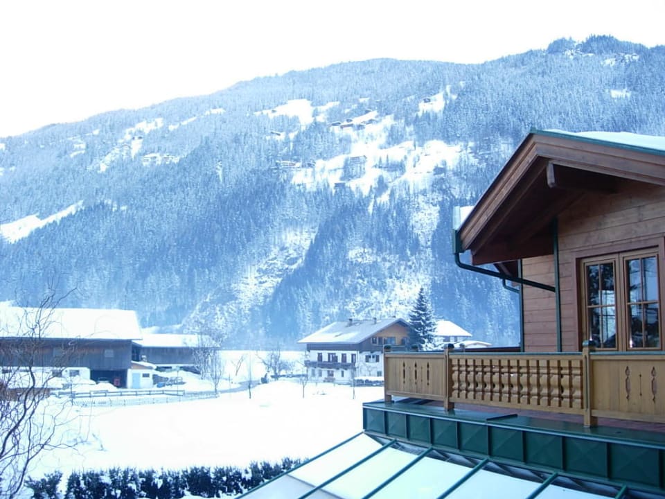 Blick zum Wellnessbereich unten rechts SONNENHOF FERIENHOTEL