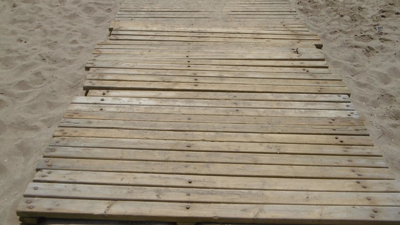 Kaputter Steg Sirene Belek Hotel