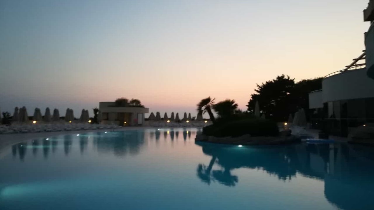 Pool Melas Resort Hotel