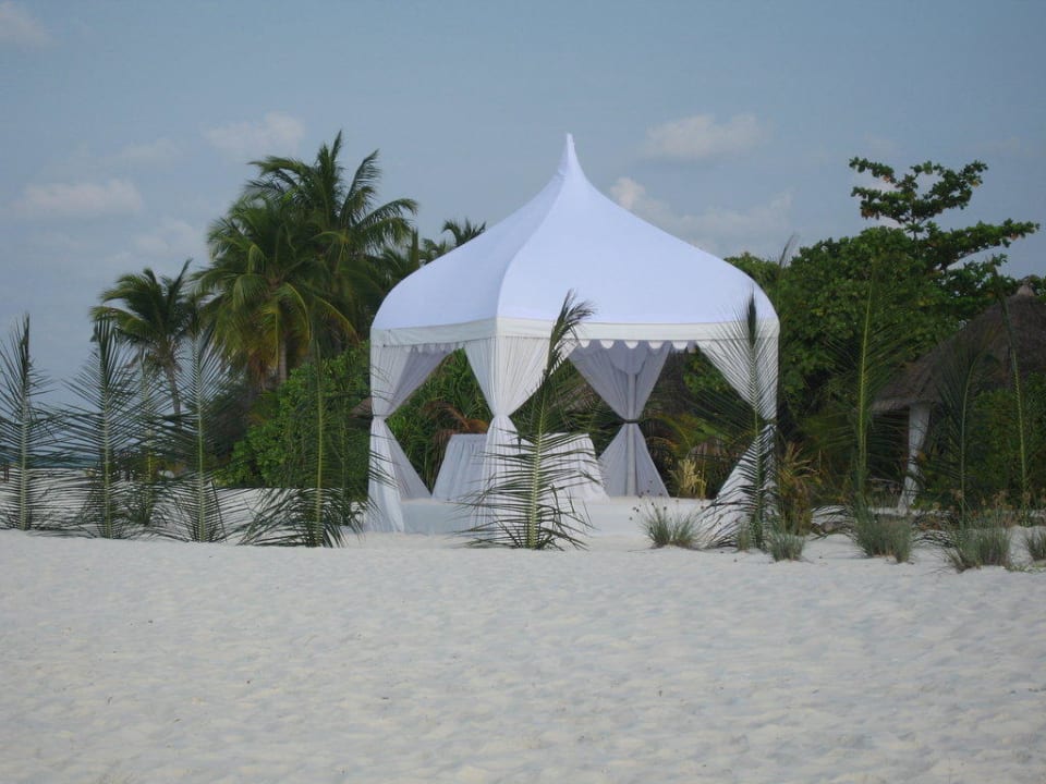 Honeymoon Kuredu Island Resort & Spa