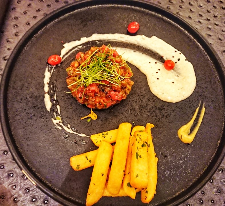 Gastro Saadiyat Rotana Resort &  Villas