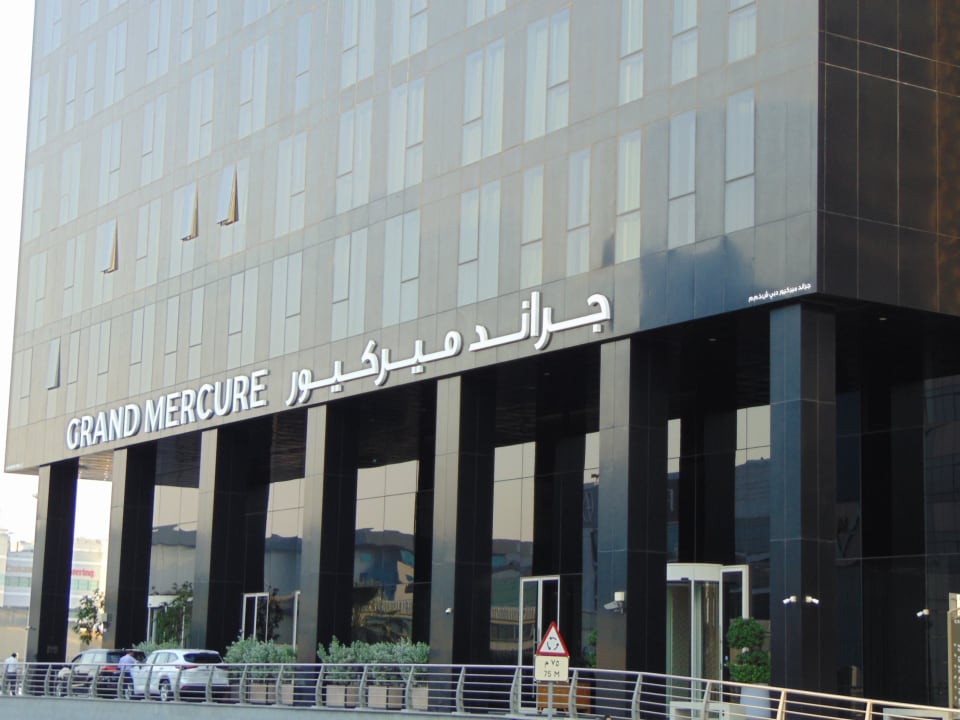 Außenansicht Grand Mercure Dubai City