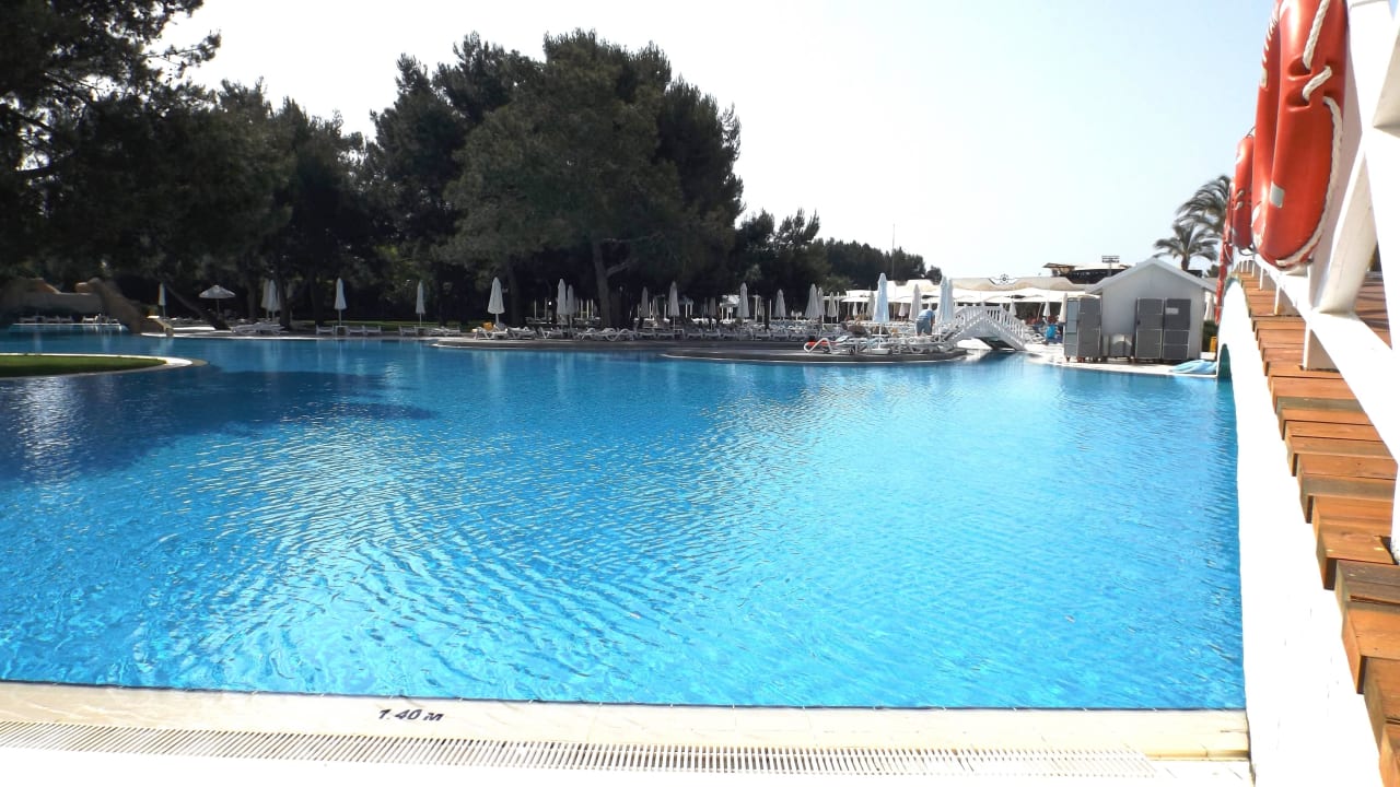 Poollandschaft  Titanic Deluxe Lara