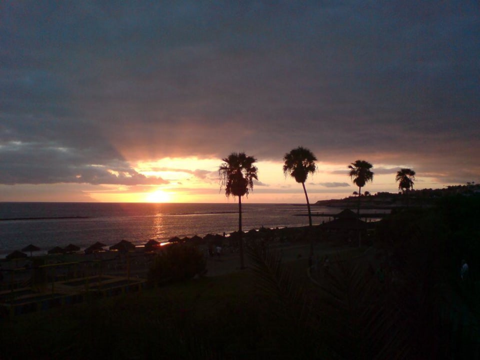 Sonnenuntergang am Strand von Fanabe Lagos de Fañabé Beach Resort