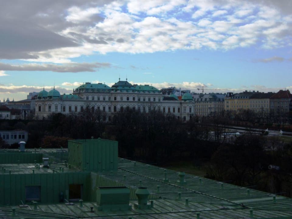 Blick auf das Schloss Belvedere Lindner Hotel Vienna Am Belvedere, part of JdV by Hyatt