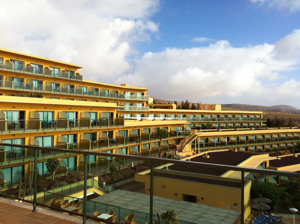 Das Hotel von der Frühstücksterrasse aus SBH Club Paraiso Playa