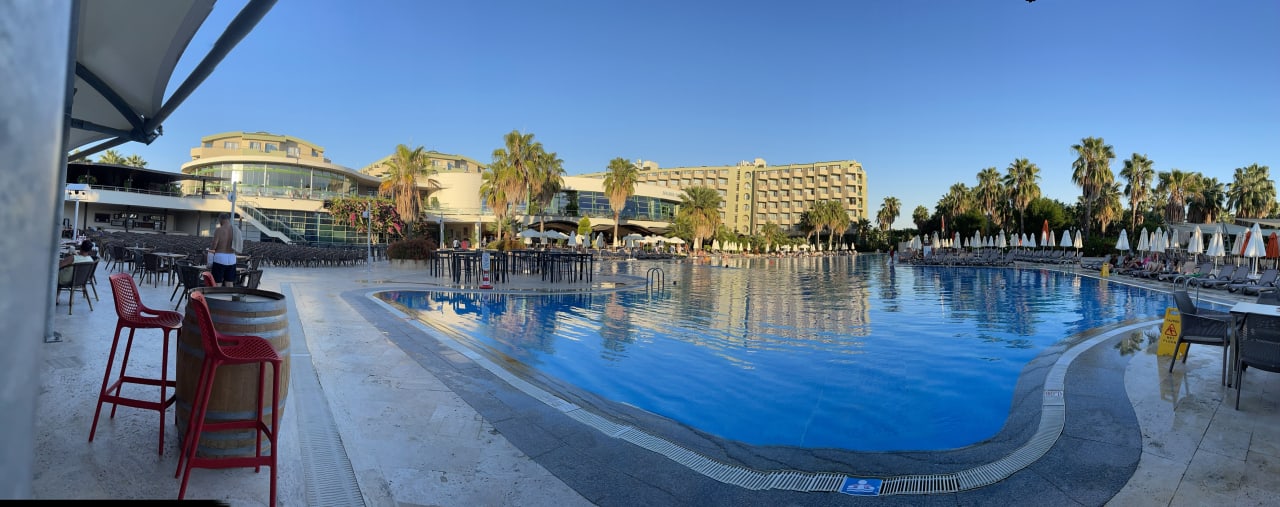 Pool VONRESORT Golden Coast