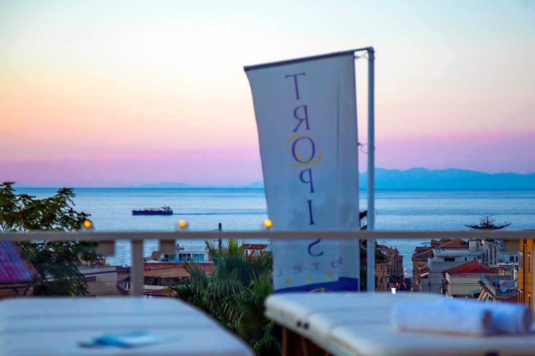 Außenansicht Tropis Hotel