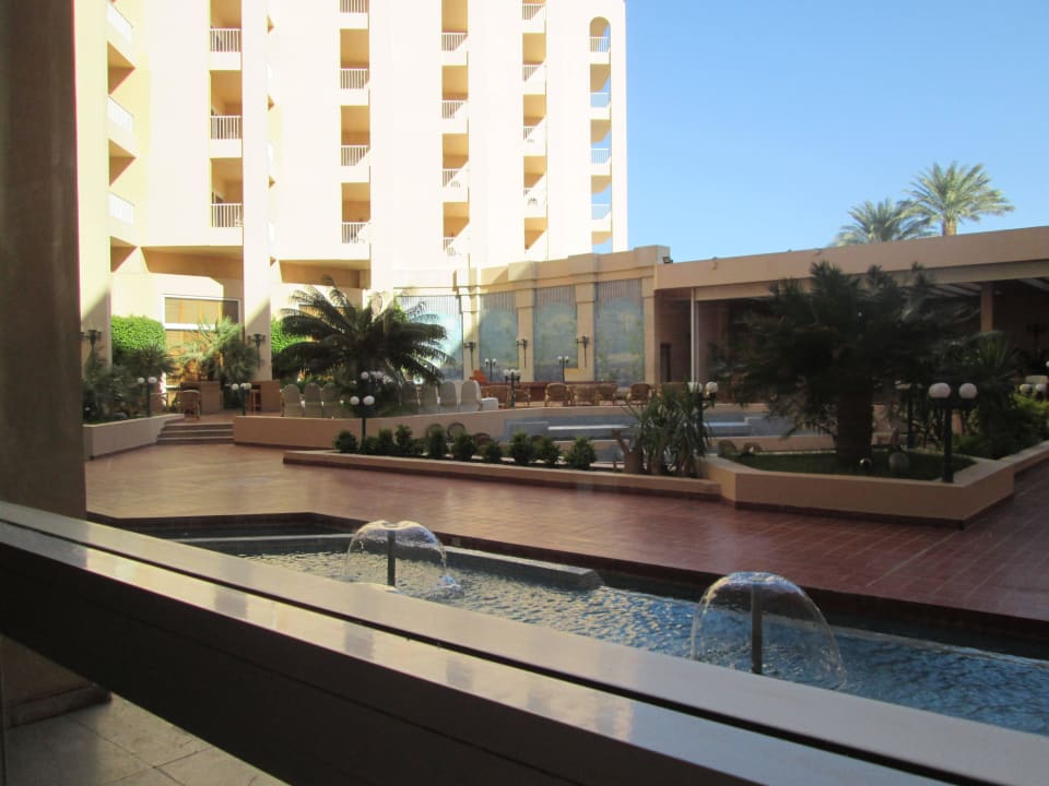 Richtung Restaurant  Marriott Hurghada Beach Resort