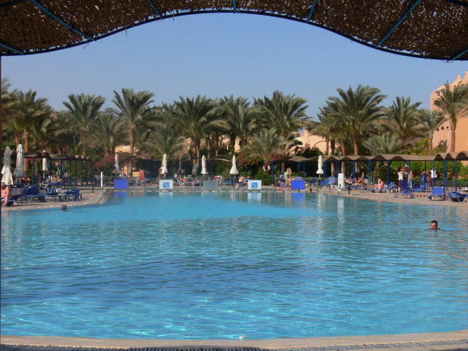 Beheizter Hauptpool Jaz Makadi Oasis Resort
