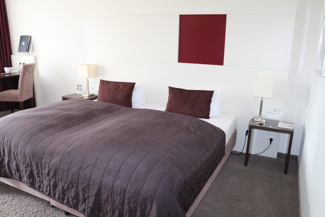 Modernes Zimmer Ganter Hotel & Restaurant Mohren