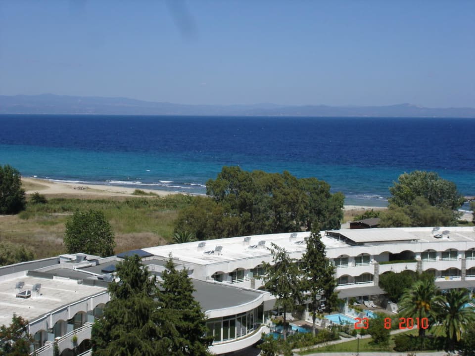 Ausblick vom Balkon nach links Hotel Athos Palace
