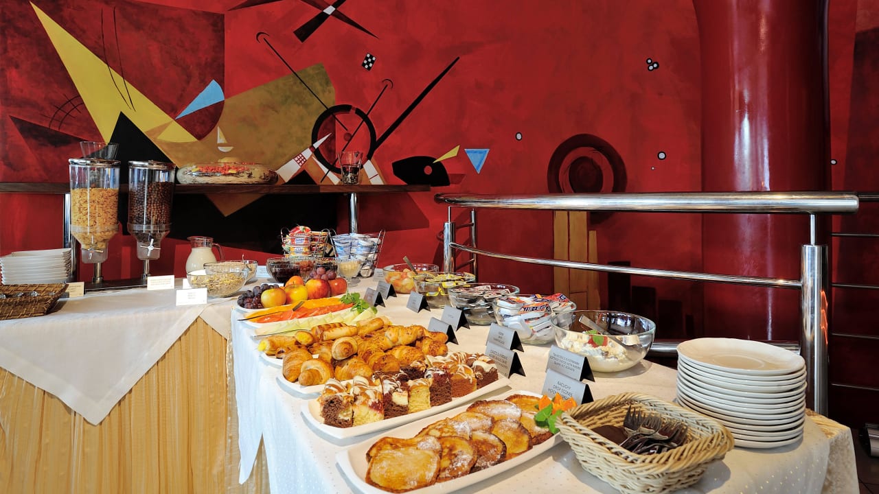 Bufet śniadaniowy Hotel Diament Spodek Katowice