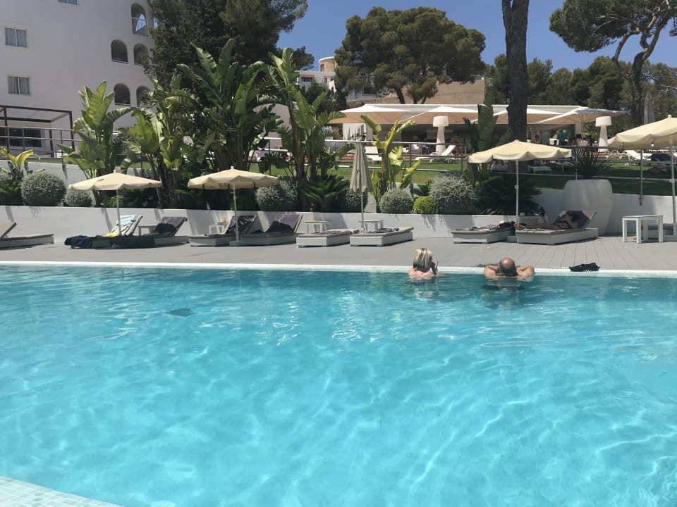 Pool Grupotel Ibiza Beach Resort