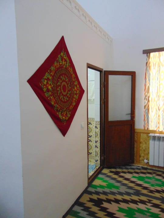 Zimmer Madrasah Polvon-Qori Boutique