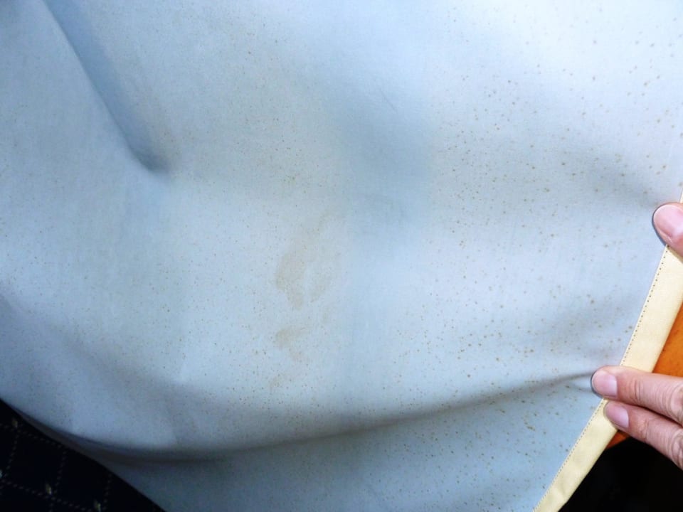 Schimmel und Dreck am Vorhang Cliff Hotel Rügen