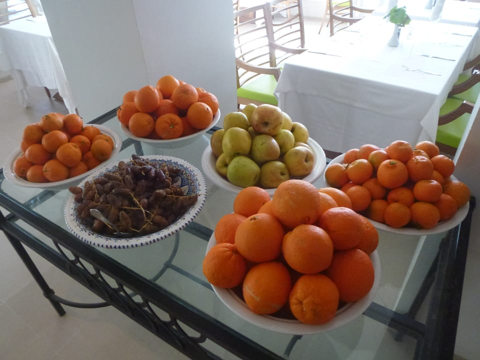 Guten Nachtisch gab es immer. The Orangers Beach Resort and Bungalows