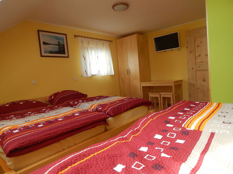 Room for four persons Gästehaus Pr Ambružarju